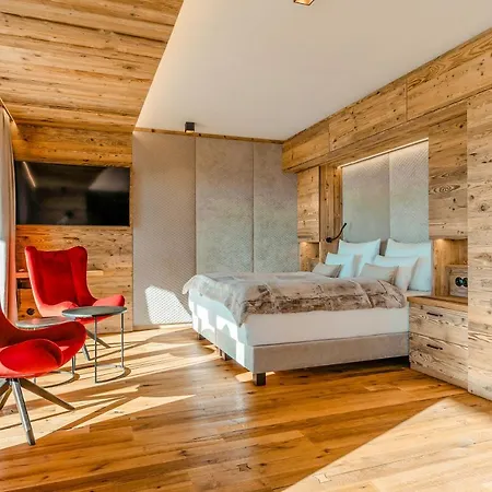 Brandlalm Chalets شاليه *